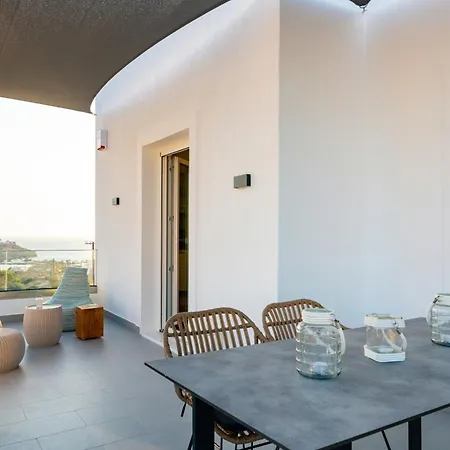 Vakantiehuis Koumbara Sea View *