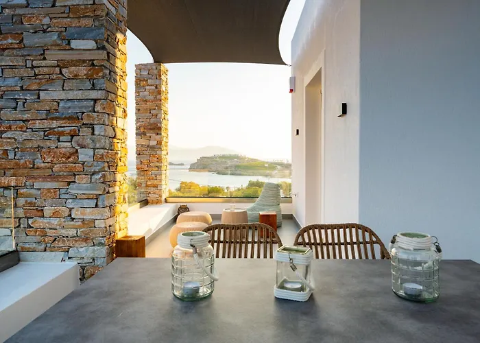 Semesterbostad Koumbara Sea View